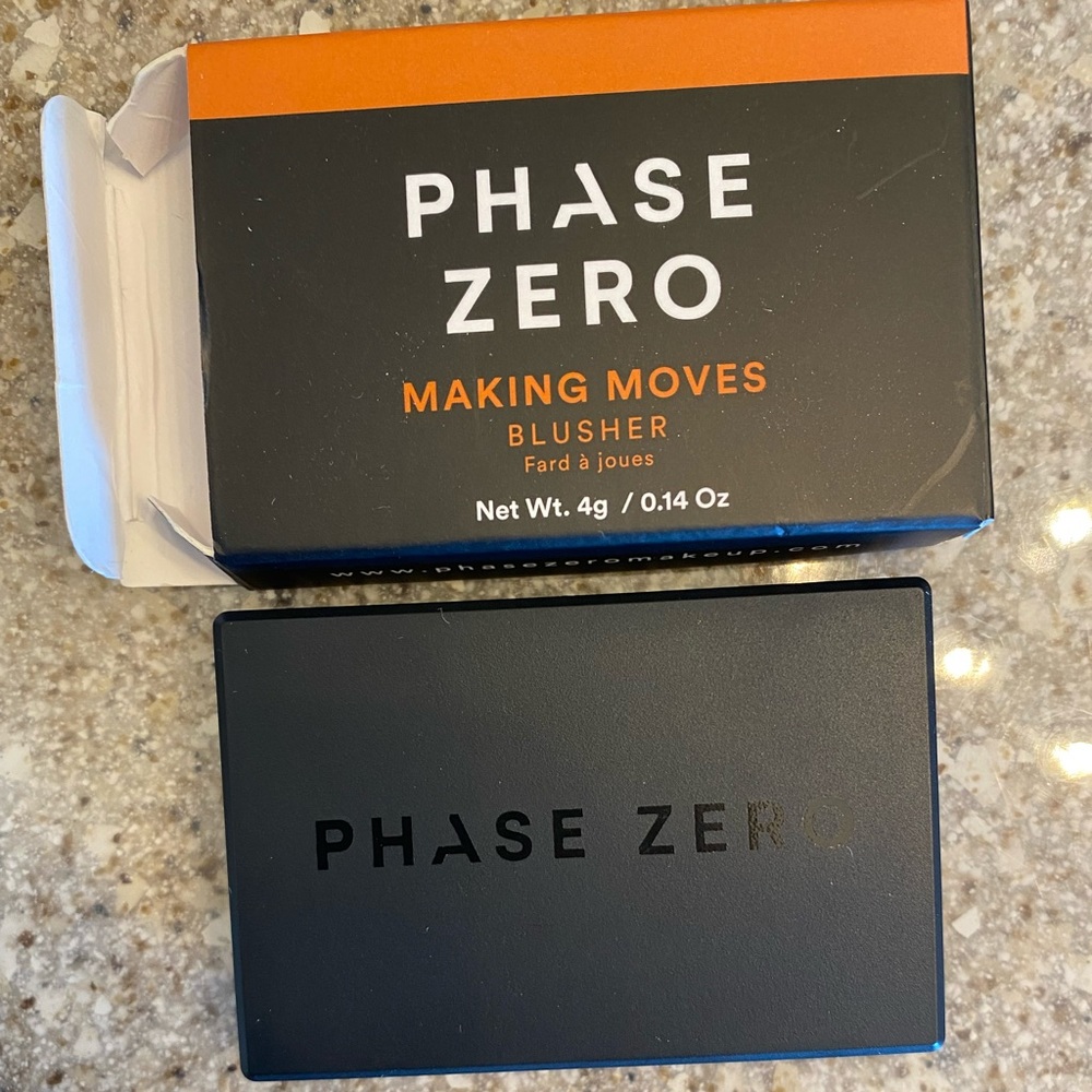 Phase Zero Making Moves Blusher - Picture 3 of 4